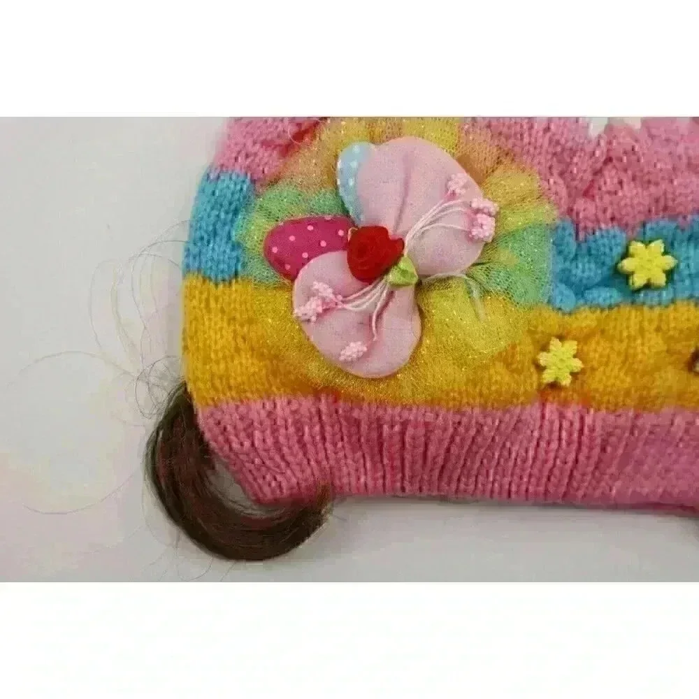 HAND knitted girl hat with knitted applique with beads for 3-6 year old. NEW.
